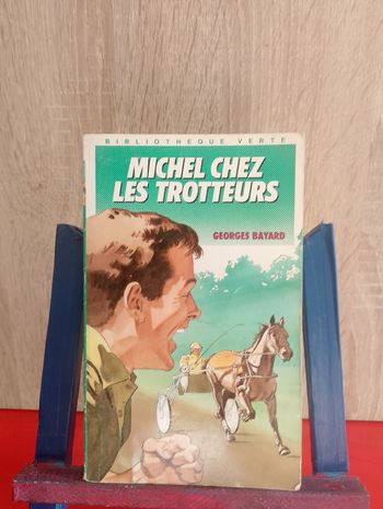 Michel chez les trotteurs, bibliothèque verte