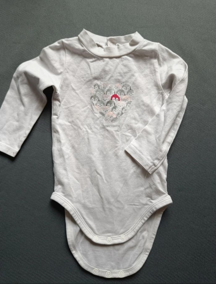 Lot de 2 bodies 💕 Taille 9 mois - photo numéro 5