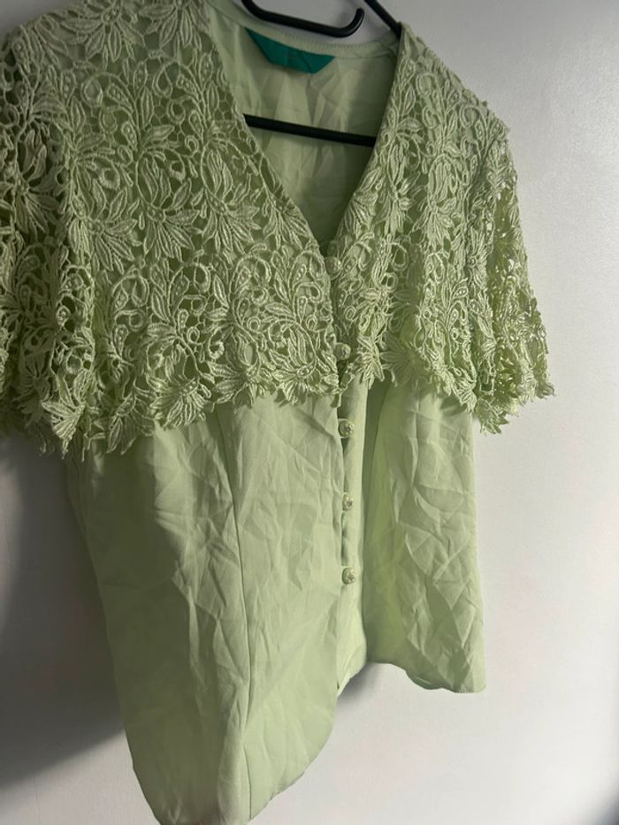 Jolie blouse manches courtes brodée vert d’eau / menthe • Canda • taille 42 - photo numéro 7