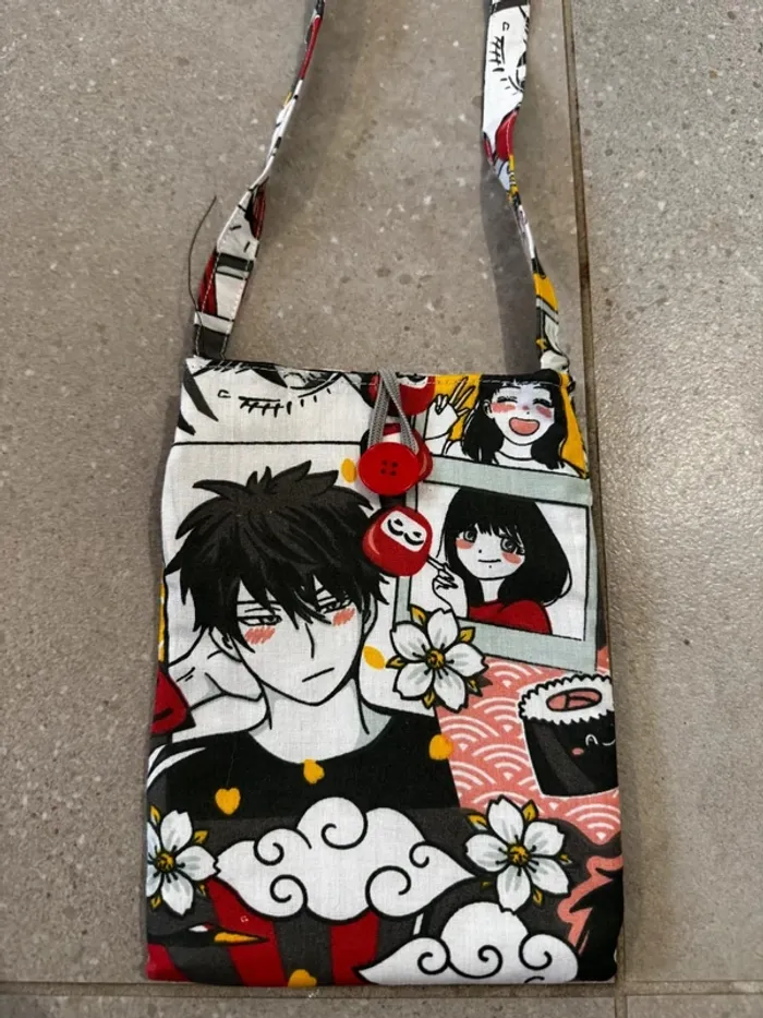 Petite pochette à bandoulière, très bon état, 14x19cm