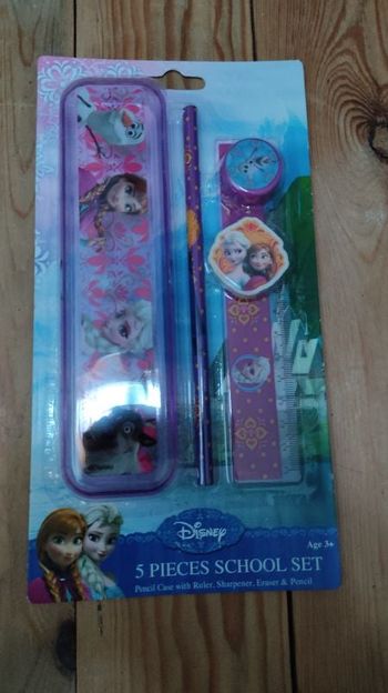 Set d'écolier Reine des Neiges