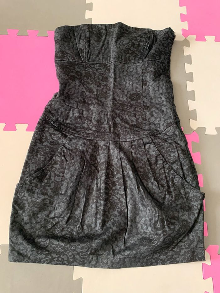 Robe bustier taille XS - photo numéro 2