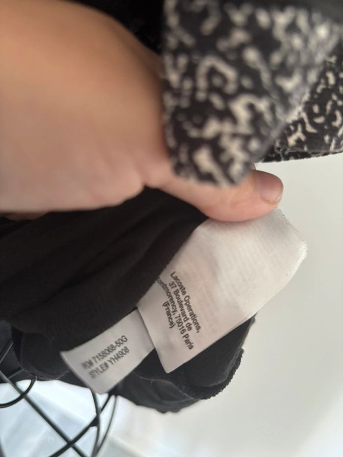 Lacoste Polo Homme - Taille M avec petit trou - photo numéro 4
