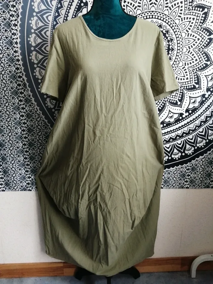 Robe longue kaki coupe "boule" sur le bas / shein / (44-0XL) - photo numéro 4
