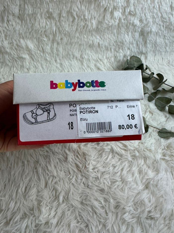 Paire de sandales Babybotte taille 18 - photo numéro 7