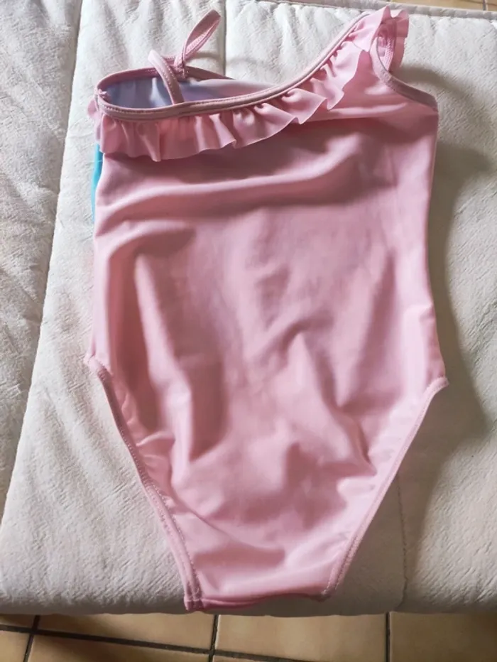 🧜 maillot 1 pièce princesses Ariel , jasmine, Cendrillon 🧚 - photo numéro 2