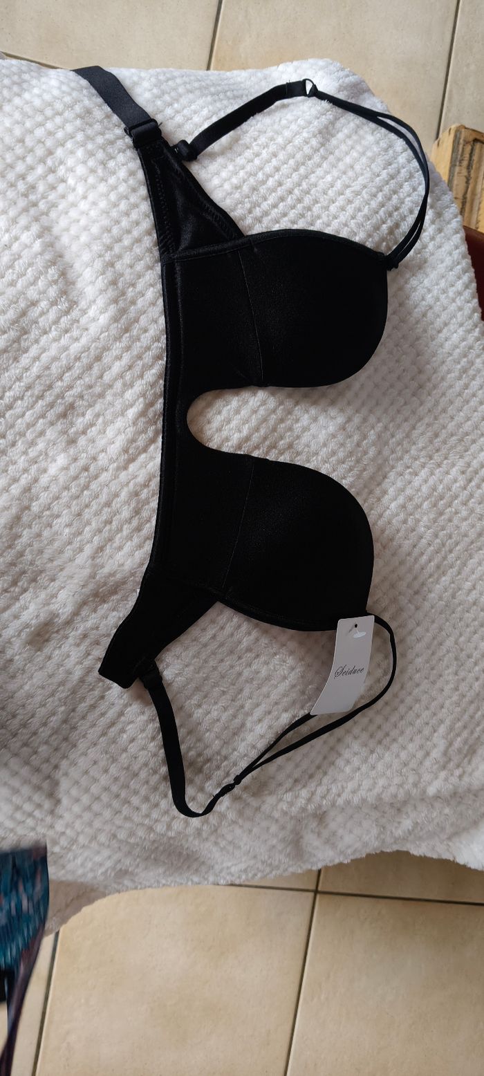 Soutien-gorge bandeau taille S - photo numéro 2