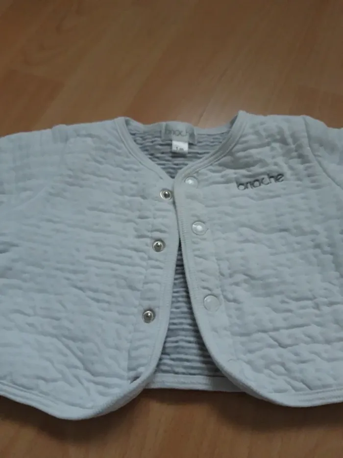 Ensemble 3 pièces : pantalon, tee-shirt, veste - photo numéro 3