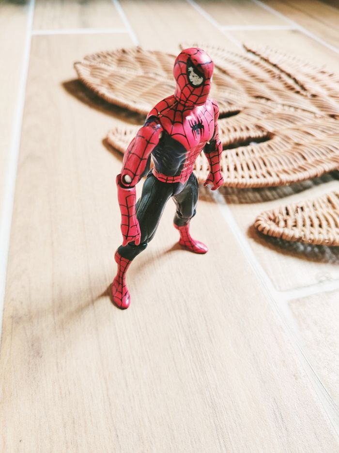 🦸Figurine Spider-man Night shadow année 1994 marque Toy biz vintage - photo numéro 4