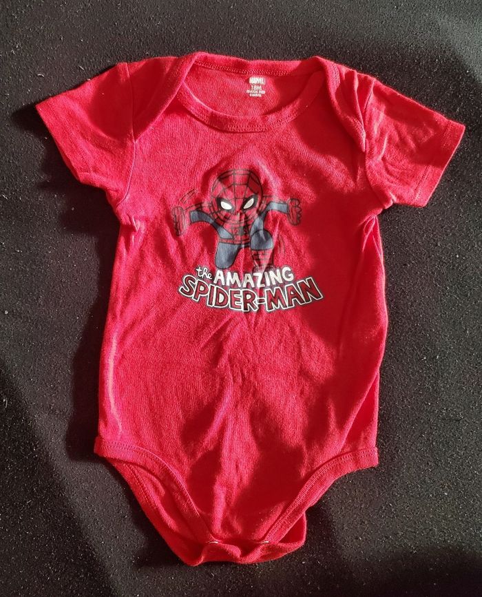 Lot de 2 body Spiderman 18 mois - photo numéro 3