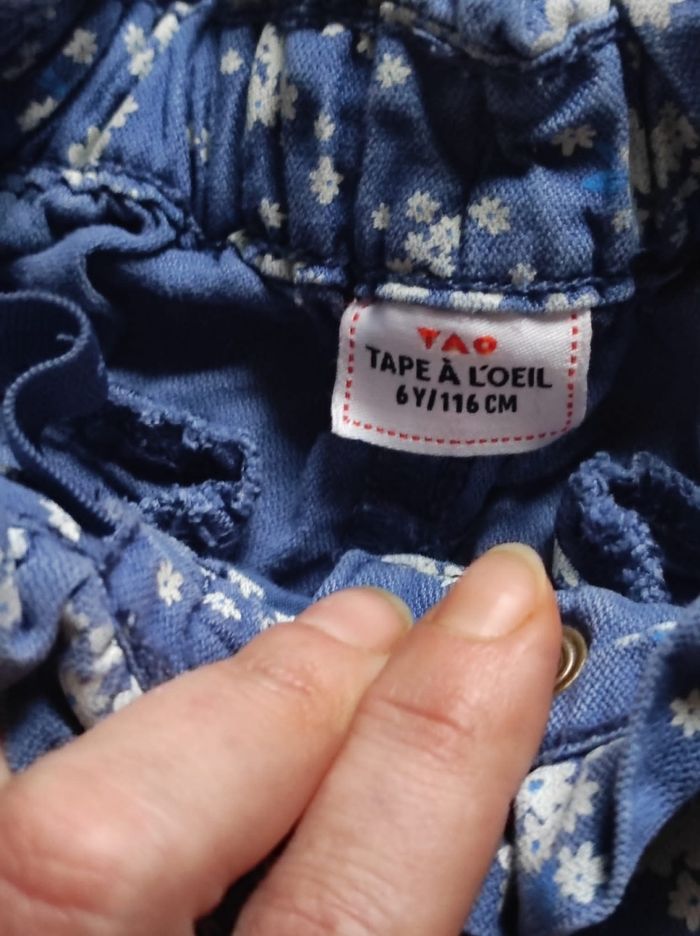 Short fleurie taille 6ans - photo numéro 3