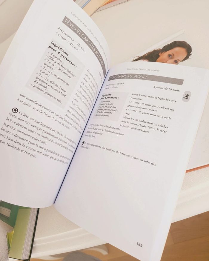 Lot 3 livres grossesse et bébé - photo numéro 9