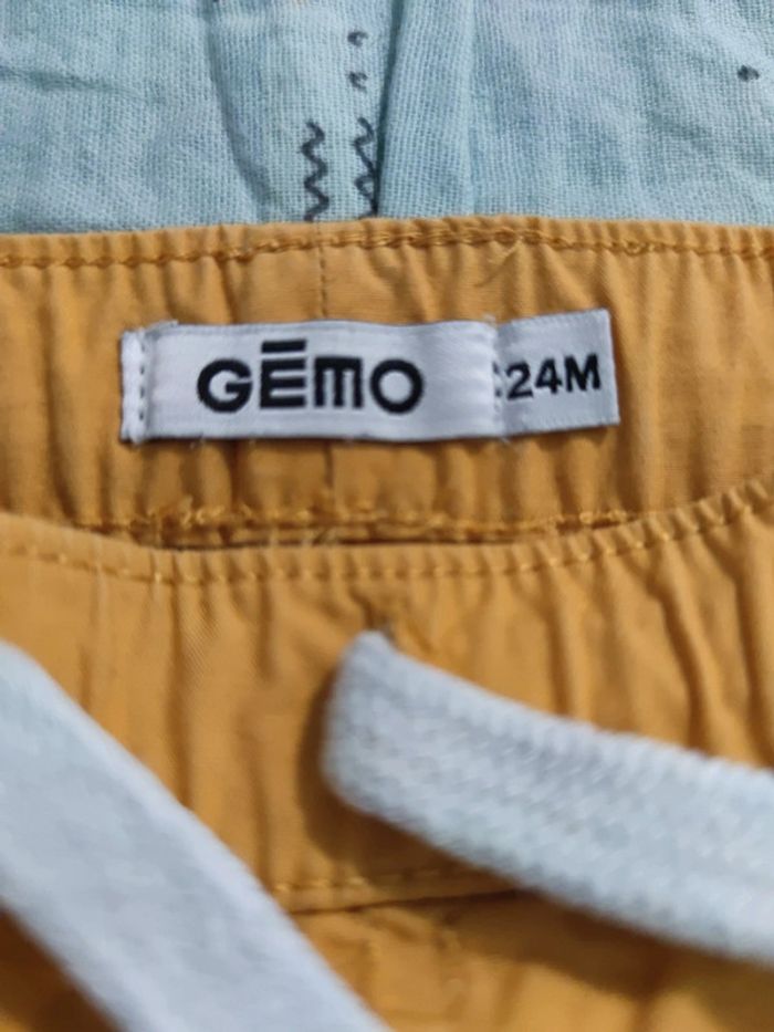 Short jaune T.24 mois - photo numéro 2