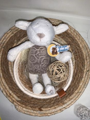 OB36 doudou mouton Obaibi