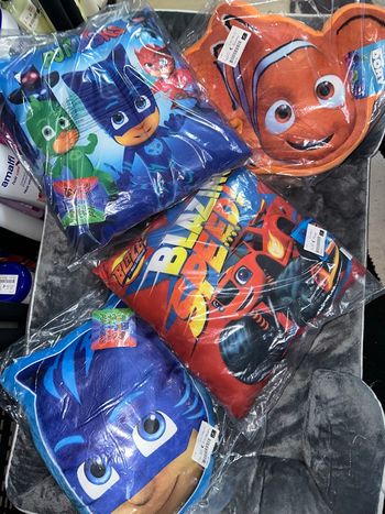 Lot de 4 coussins Nemo, pjmasks, blaze