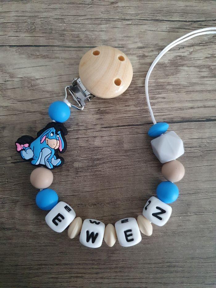 Attache tétine personnalisée