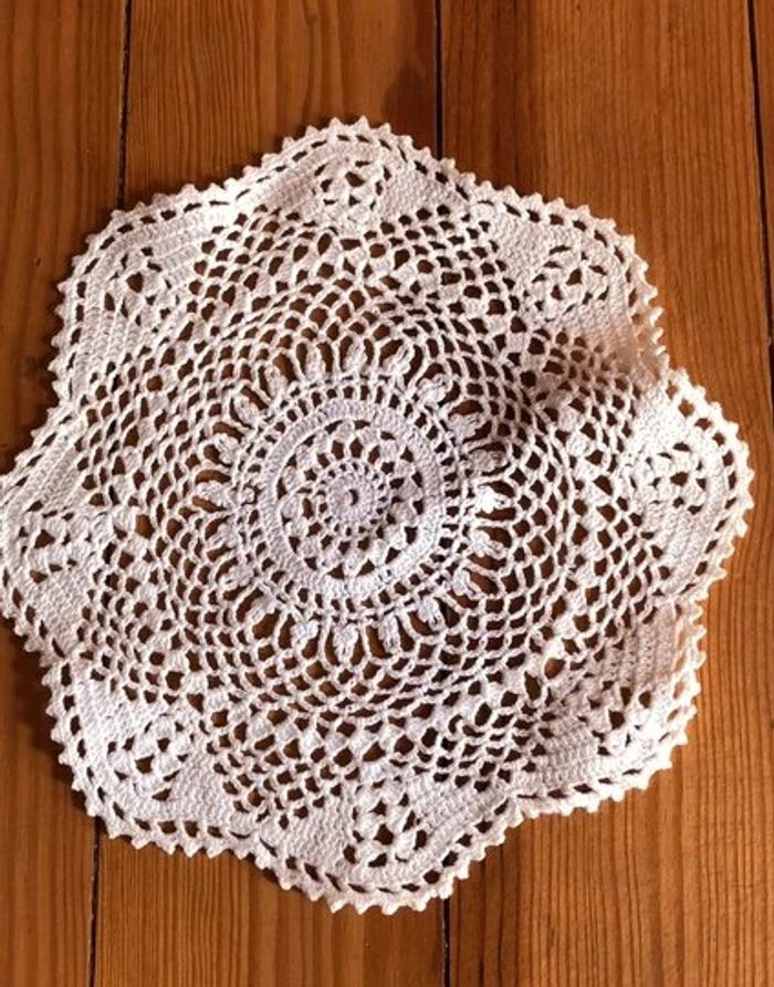 Napperon en coton crocheté main magnifique et impeccable🤩 - photo numéro 4
