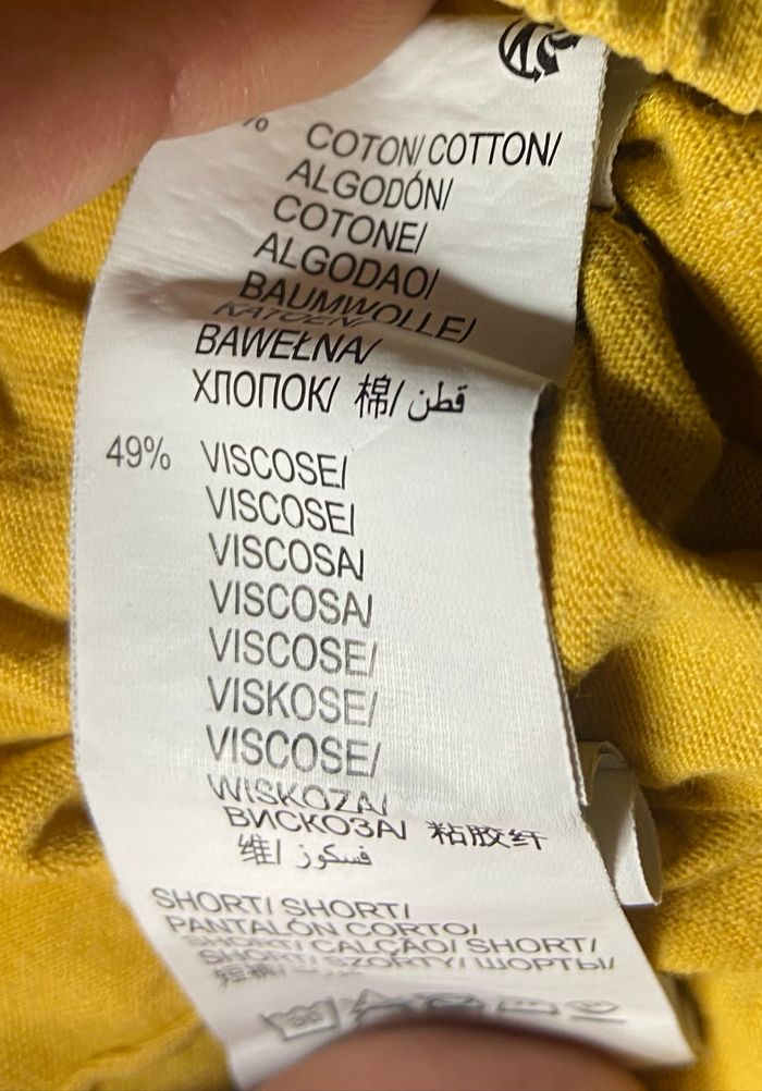 Short »Kiabi »jaune moutarde à pois blancs - photo numéro 3