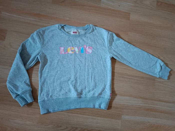 Sweat Levi's 10 ans