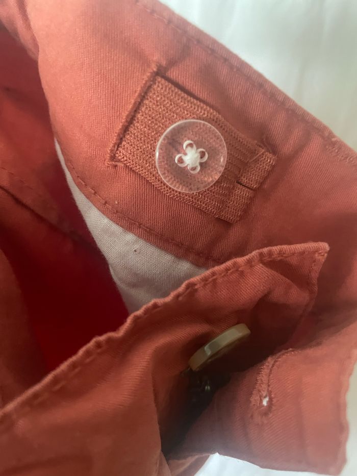 Short rouge brique 12 ans - photo numéro 3