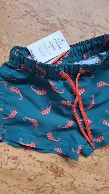 Short bébé tape à l'œil 6 mois neuf 