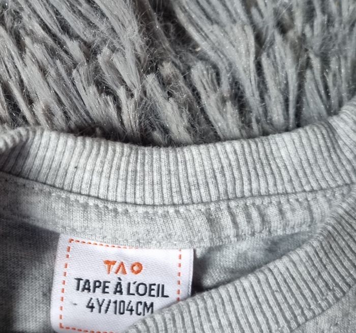 T-shirt manches longues gris avec écriture 4ans - photo numéro 3