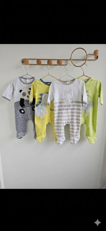 Lot 4 grenouillères 3 mois