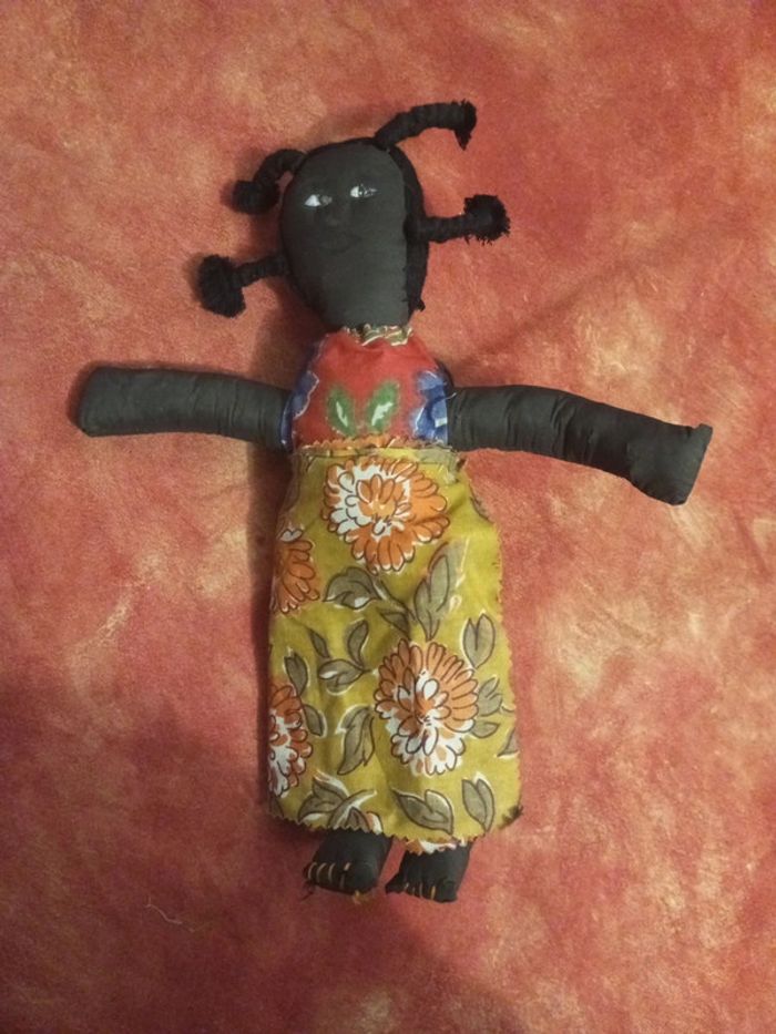 Poupée africaine avec son bébé faite main
