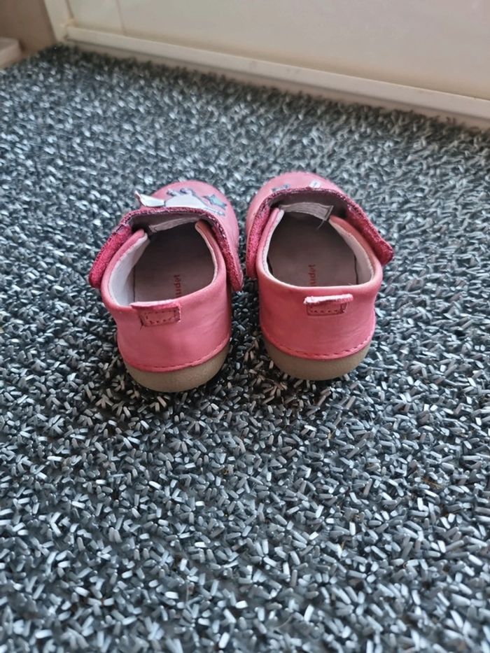 Chaussure, chausson vertbaudet licorne vertbaudet taille 20 - photo numéro 5
