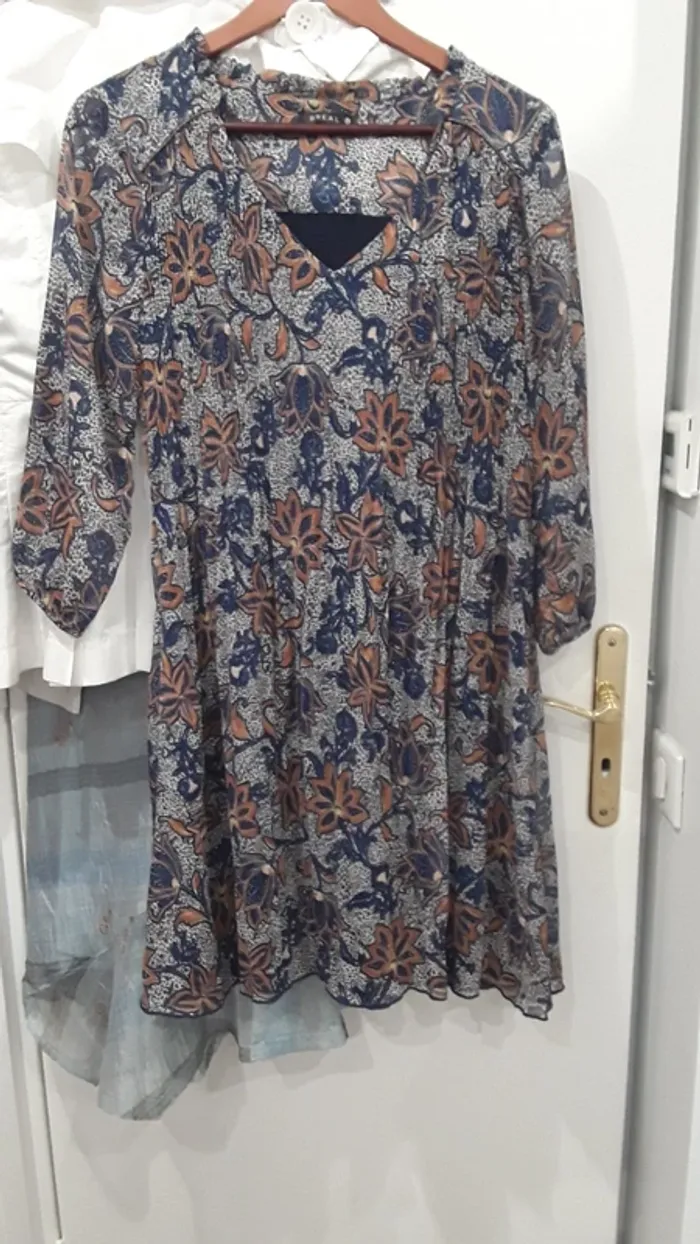 Robe t M, L de chez break neuve