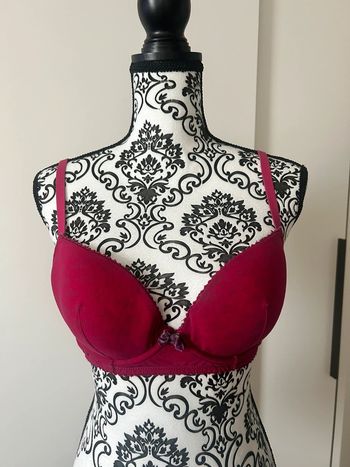 Soutien gorge rose foncé