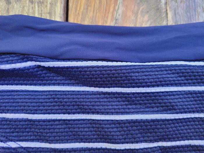 Superbe maillot de bain 👙 2 pièces La Halle,marin, bleu marine rayé blanc, bustier, 40/42 - photo numéro 3