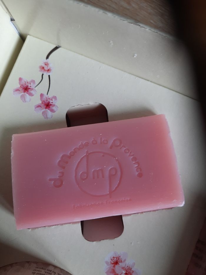 Coffret cosmétiques cadeau fête des mères - photo numéro 5