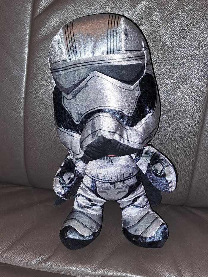 Peluche star wars neuf - photo numéro 3