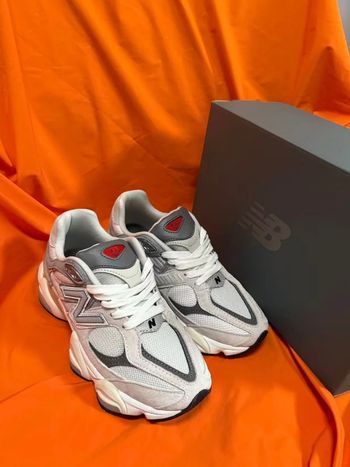 New Balance NB 9060