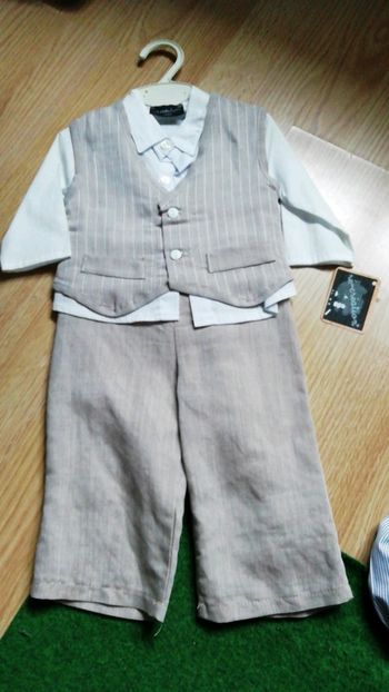 Costume garçon neuf 9 mois