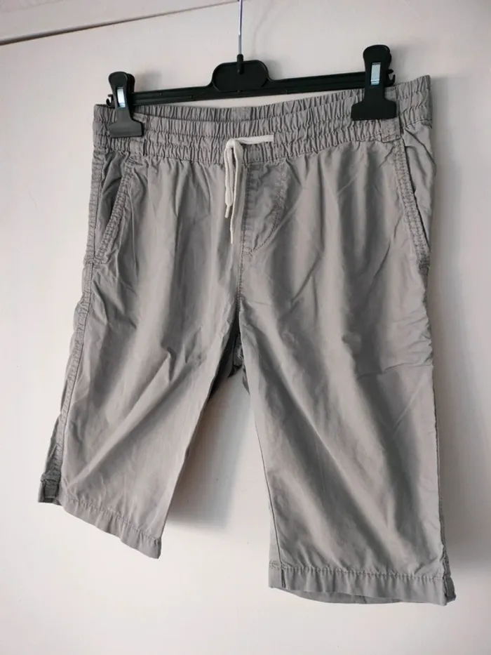 Short gris Kiabi 12ans - photo numéro 2