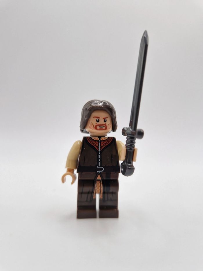 Figurine type lego Aragorn seigneur des anneaux / hobbit - photo numéro 2