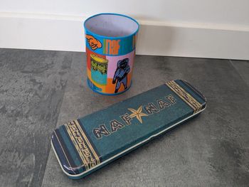 Plumier + Porte-crayons Naf Naf