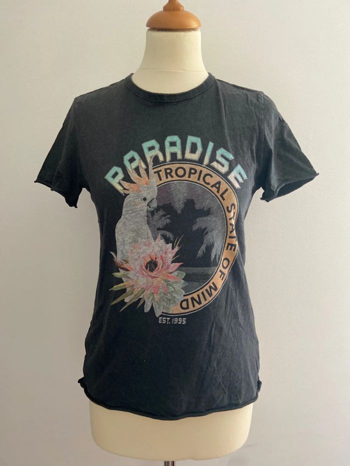 T shirt manche courte femme taille M de marque Only