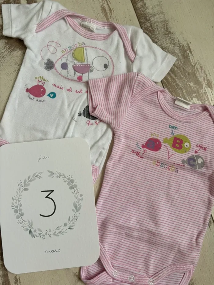 Lot 2 bodies thème poisson Absorba 3 mois