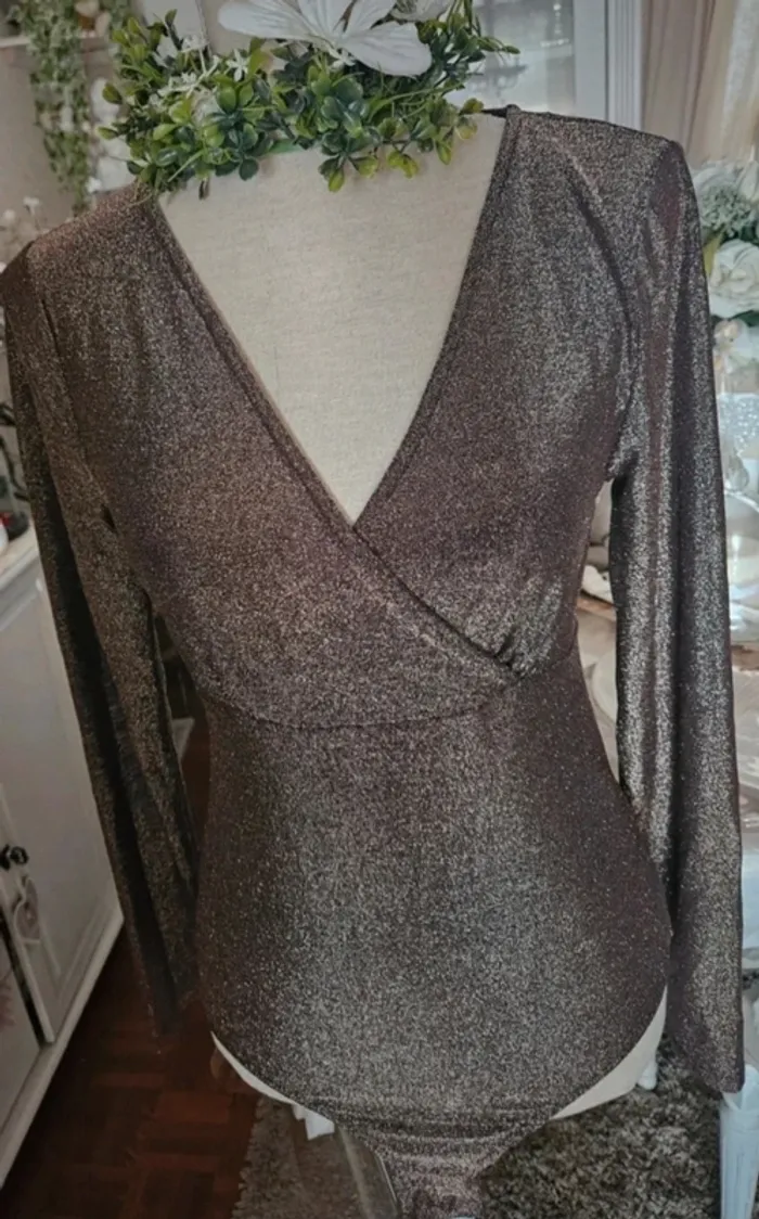 Body marron pailleté Kiabi Taille M Neuf - photo numéro 2