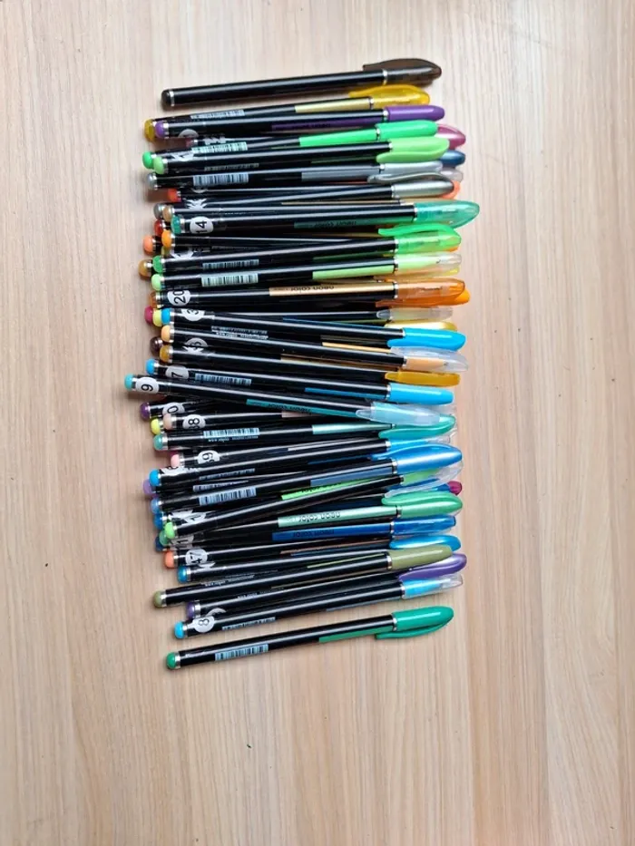 Lots Crayons - photo numéro 2