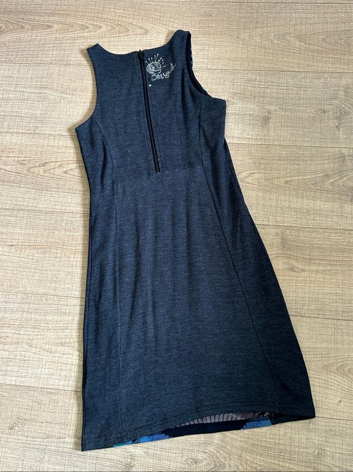 Robe grise et bleue sans manches Desigual taille XS bon état - photo numéro 8