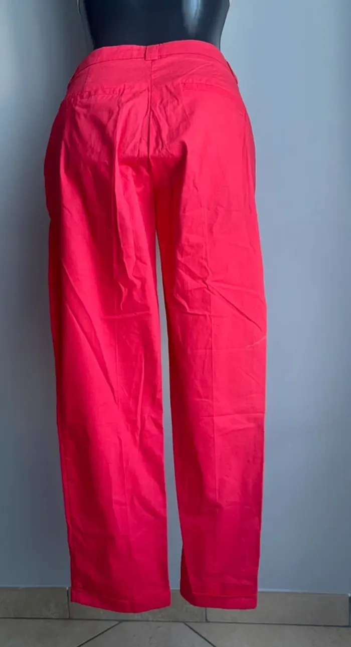 jacqueline riu pantalon rouge regarder toutes les photos et mesures - photo numéro 3