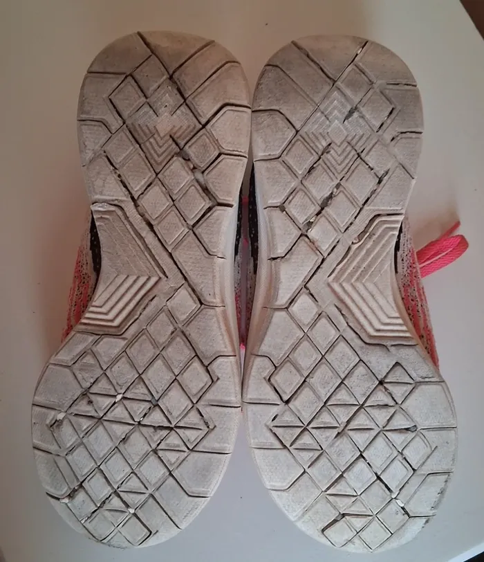 Baskets Running Skechers taille 37 - photo numéro 7
