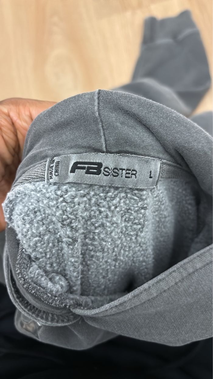 Sweet à capuche pour femme - photo numéro 5