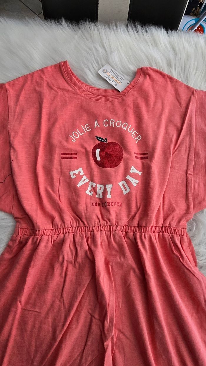 Neuve (non portée) 🤩😍🩷 Robe mc 10 ans fille 🩷😍🤩