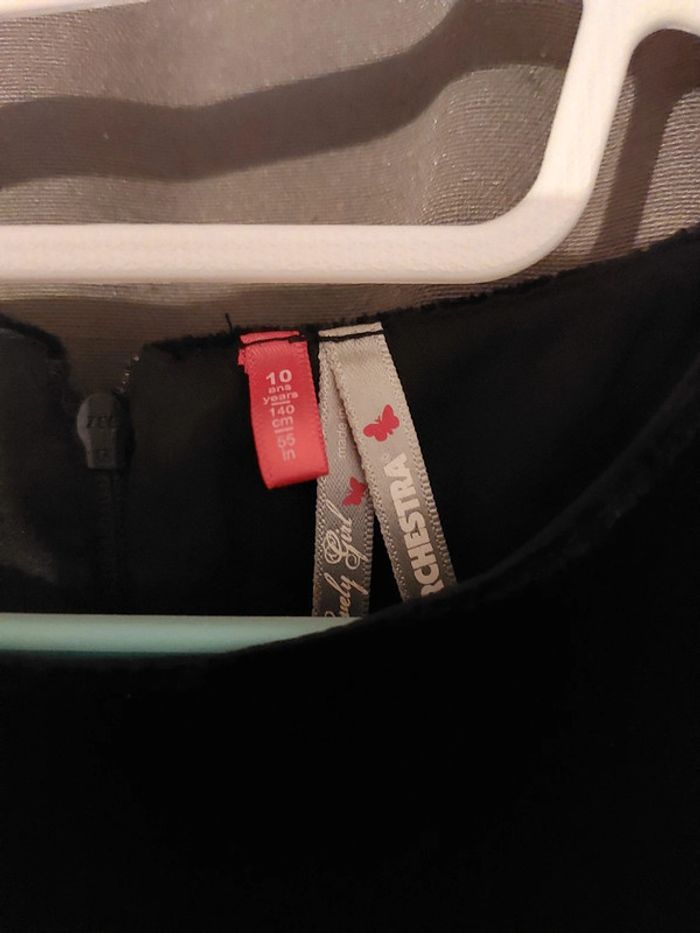 Très belle robe noire orchestra 10 ans en TBE - photo numéro 3