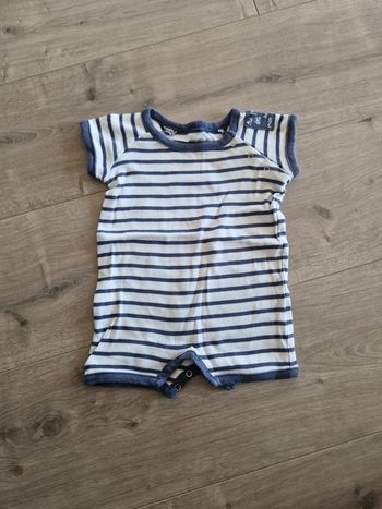 Combinaison manches courtes